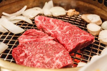 【2025年最新】神戸ビーフの魅力：世界最高級の牛肉を堪能する完全ガイド